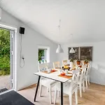 Danica - 500m From The Sea By Interhome *