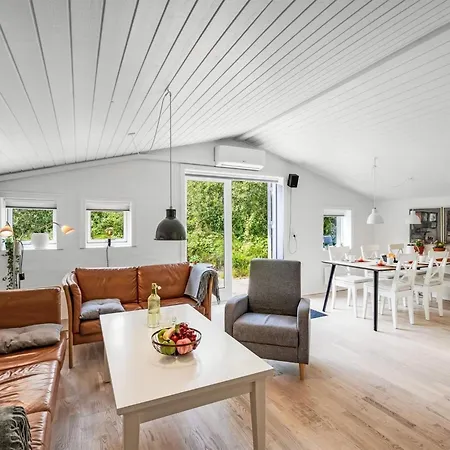 Dom wakacyjny Danica - 500m From The Sea By Interhome *